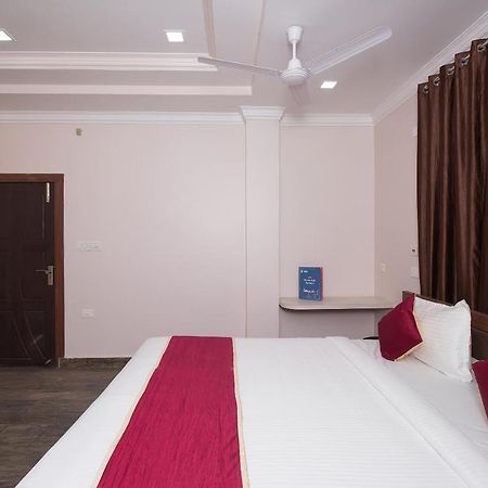 Hotel Aashiyana Kāhārpāra Kültér fotó